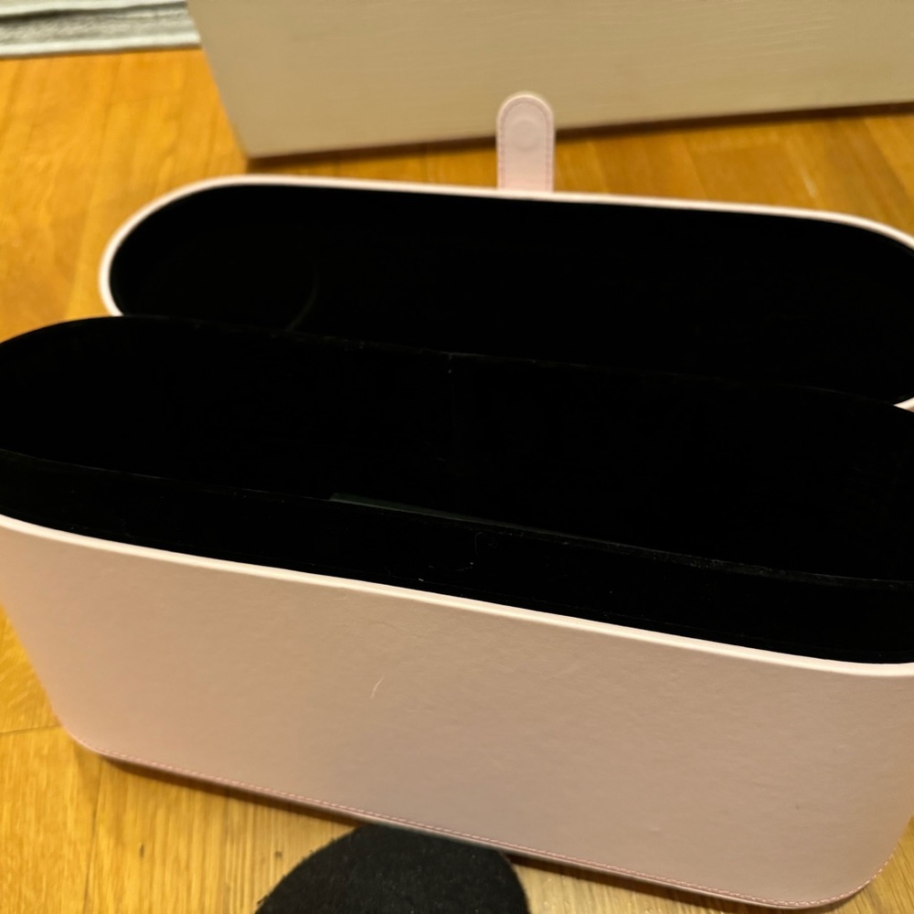 Dyson pink hair dryer case 100% authentic and new